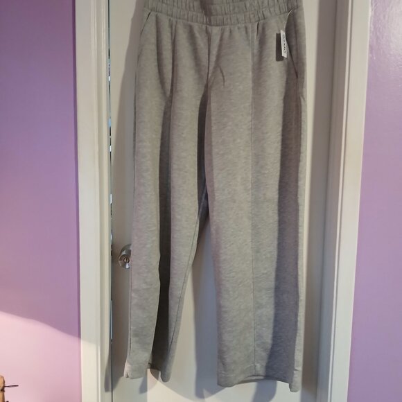 Old Navy Women's High Waist Bounce Fleece Wide Leg Pants Grey SZ L - Picture 1 of 10